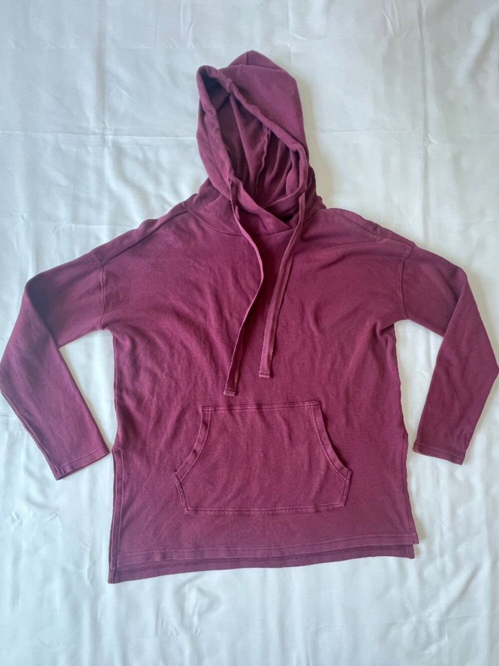Pact Organic Cotton Airplane Easy Side Slit Pullover Burgundy Hoodie Size Small - Picture 5 of 13